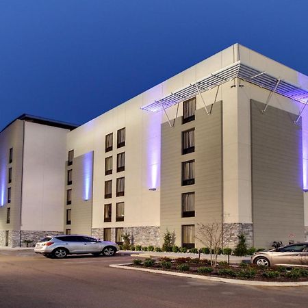 Holiday Inn Express & Suites Jackson Downtown - Coliseum By Ihg Dış mekan fotoğraf