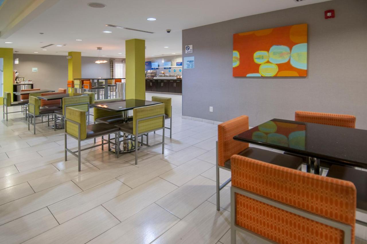Holiday Inn Express & Suites Jackson Downtown - Coliseum By Ihg Dış mekan fotoğraf