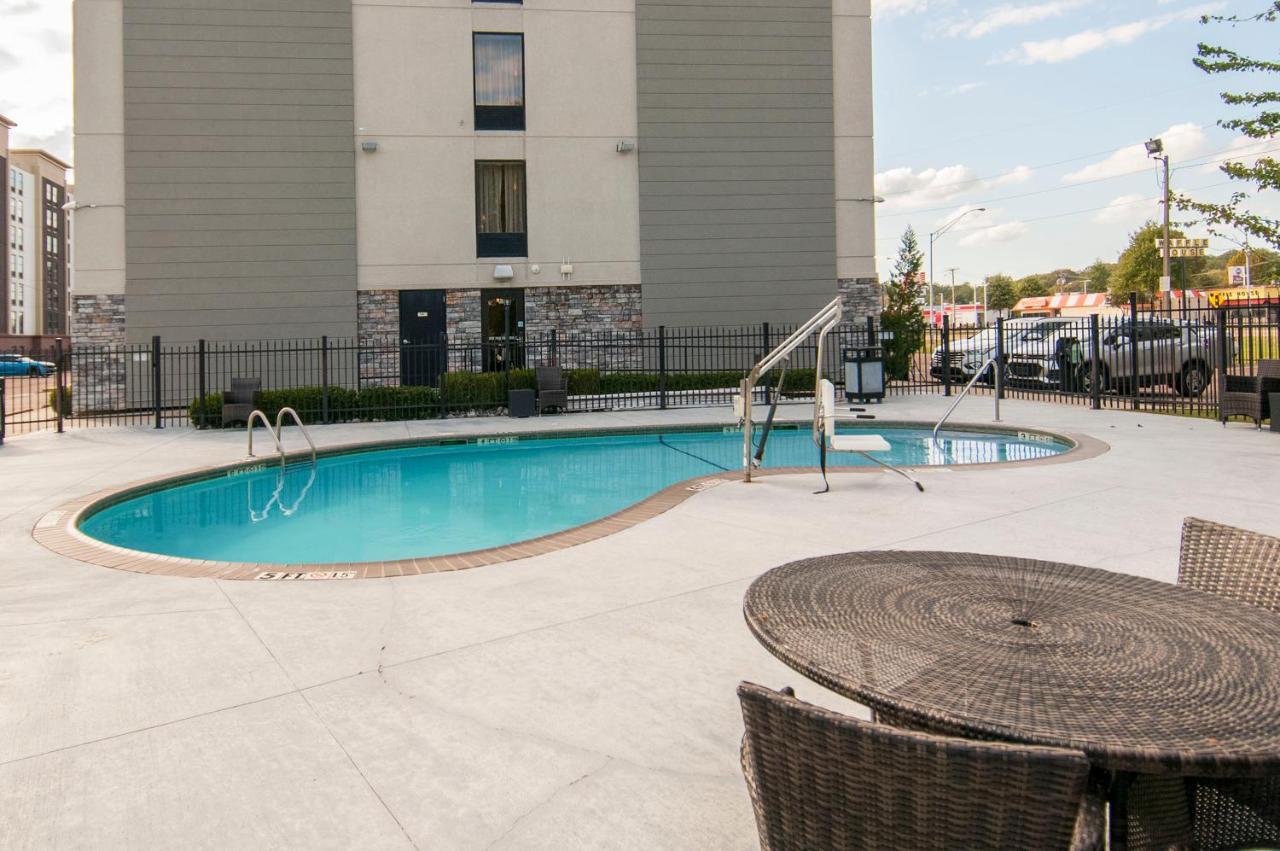 Holiday Inn Express & Suites Jackson Downtown - Coliseum By Ihg Dış mekan fotoğraf