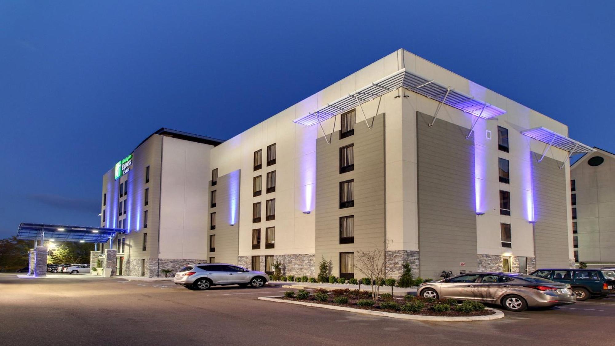 Holiday Inn Express & Suites Jackson Downtown - Coliseum By Ihg Dış mekan fotoğraf